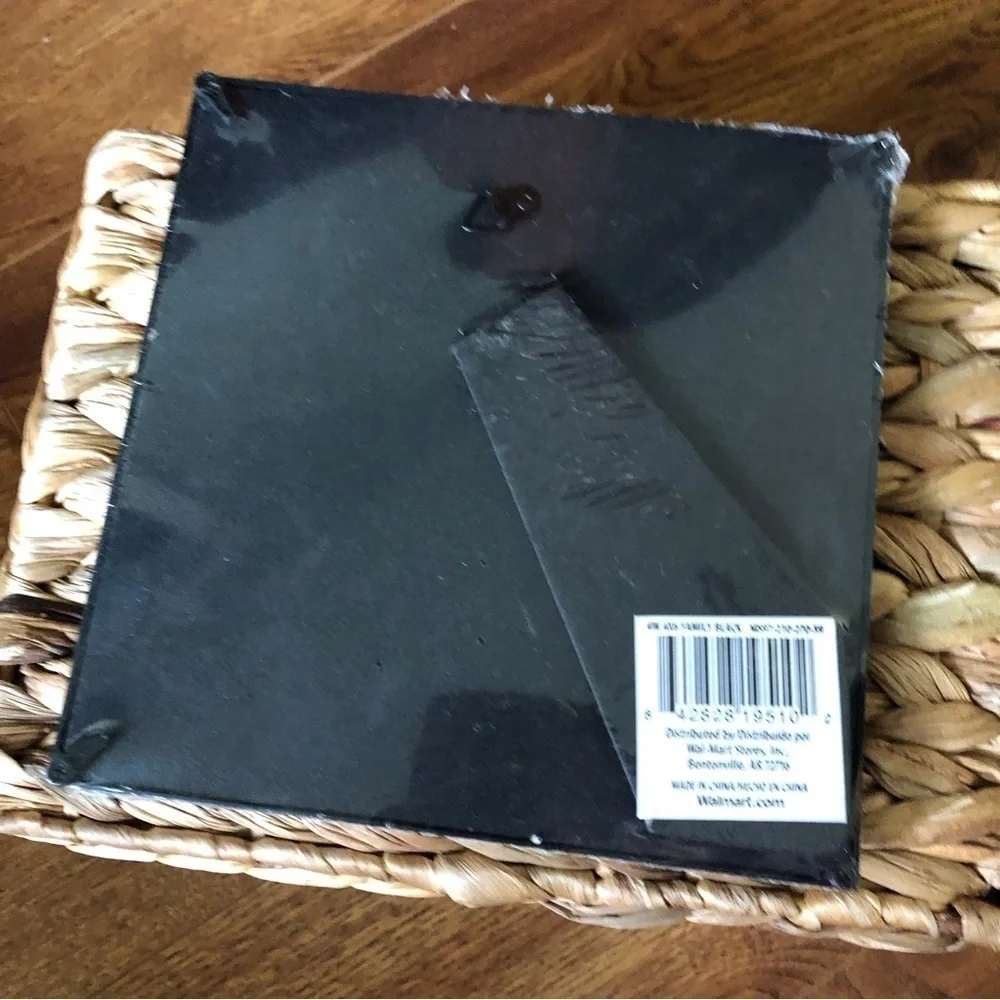 Family 4x6 photo frame